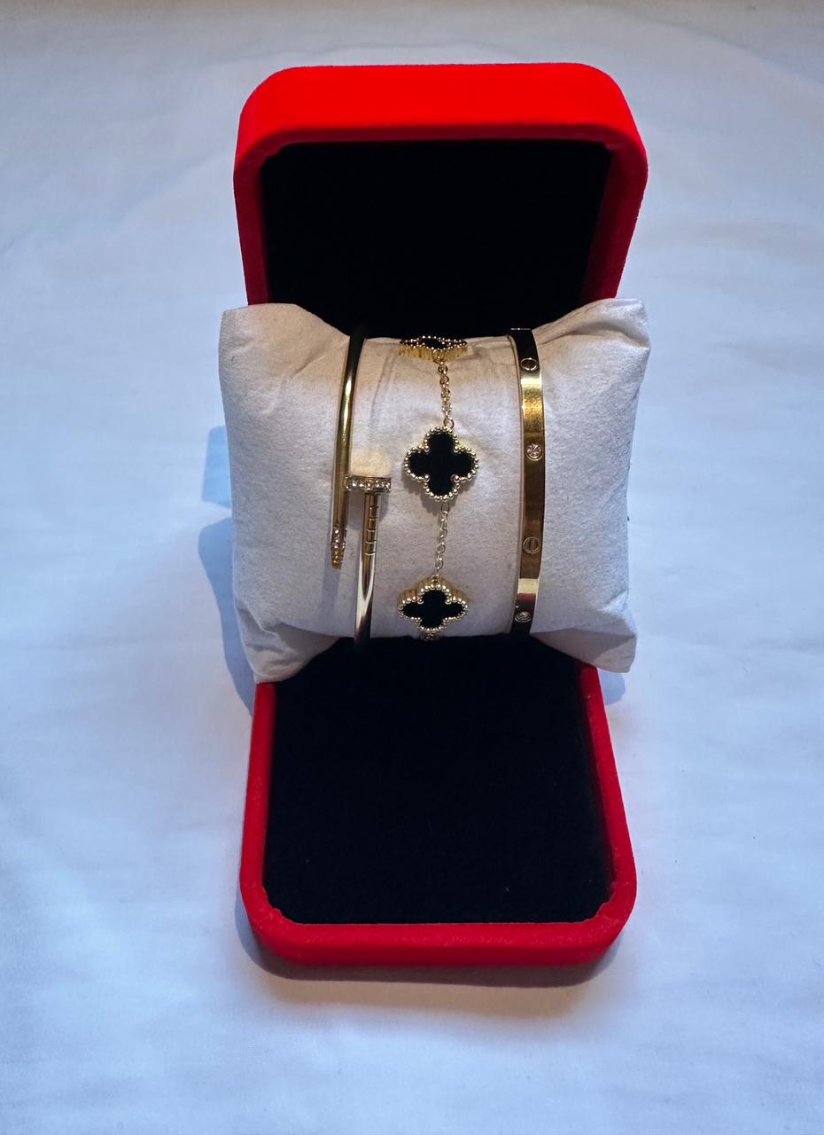 Coffret Bracelets Dorés Motif Central Raffiné