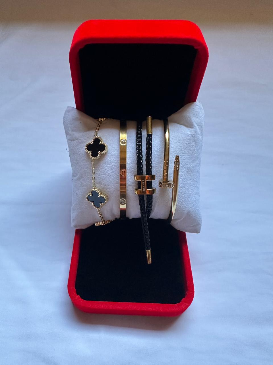 Coffret bracelets dorés & noir